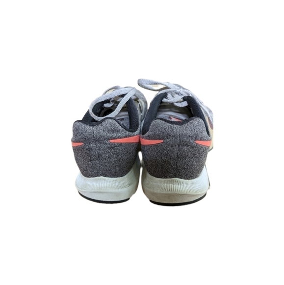 NIKE | Run Swift | Gray & Neon Orange Athletic Shoes | Women's Size 7.5 flaws - Picture 2 of 6